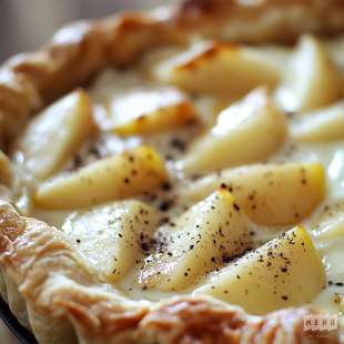 Tarte Fine aux Poires et à la Fourme d'Ambert
