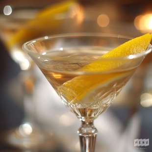 Cocktail au Lillet Blanc, Gin, Crème de Cacao et Citron