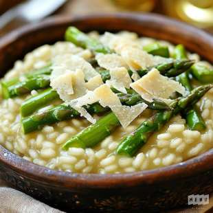 Recette Plat : Risotto aux Asperges Vertes et Copeaux de Parmesan