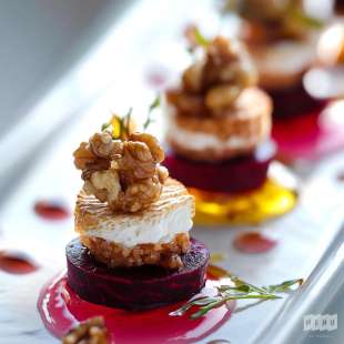 Recette Apéritif : Mini Navette au Fromage de Chèvre, Betterave et Noix