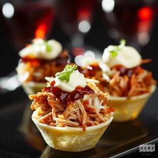 Mini Navette au Porc Effiloché, Chou Blanc et Sauce Barbecue