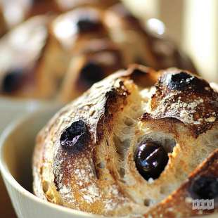Pain au Levain aux Olives