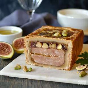 Pâté en Croûte au Foie Gras et Figues