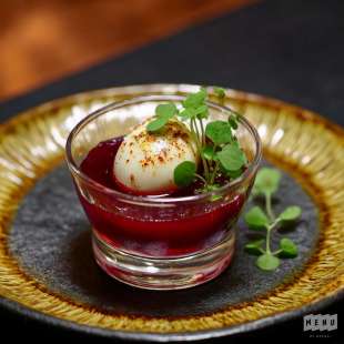Recette Apéritif : Oeuf de Caille Mariné, Gelée de Betterave et Pousse de Shiso
