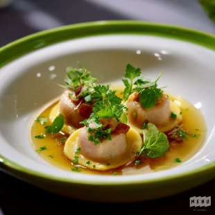 Raviole d’Anguille et Foie Gras, Bouillon Corsé