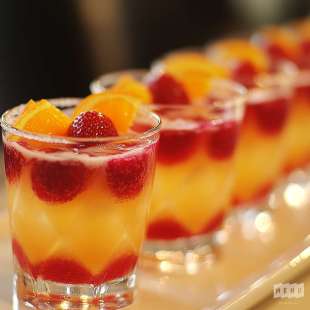 Cocktail sans Alcool (Orange, Sirop de Grenadine, Jus d'Orange, Fraises Tagada)