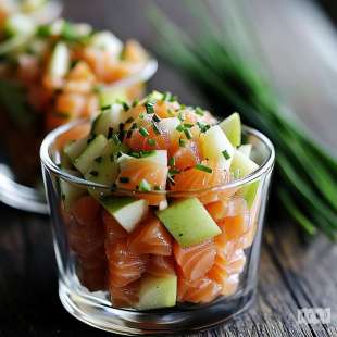 Tartare de Saumon Fumé à la Pomme Granny en Verrine