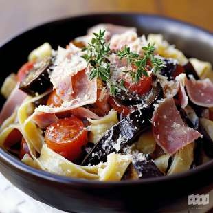 Pâtes aux Tomate, Aubergine, Jambon Cru et Parmesan