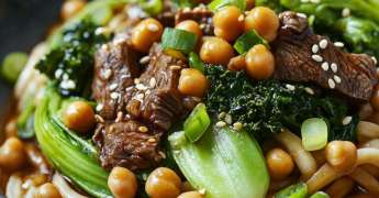 Nouilles Udon Boeuf et Pak Choi