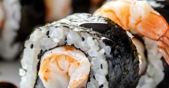 Maki Californien Crevette et Radis Noir