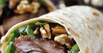 Wrap au Canard Fumé, Figues et Noix