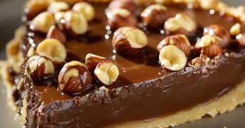 Tarte au Chocolat Praliné et Noisettes Caramélisées  