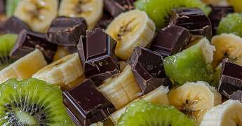 Salade de Fruits Kiwi, Banane et Chocolat