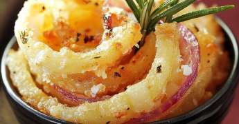 Oignon de Roscoff en Tempura au Romarin