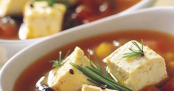 Bouillon de Tomates aux Dés de Tofu